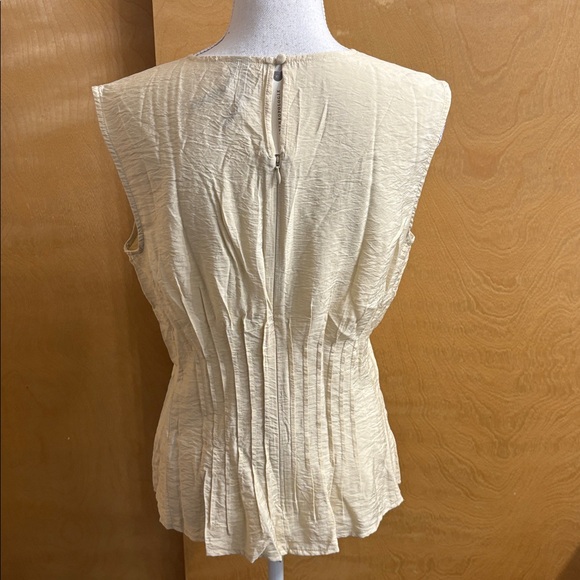 NWT Anthropologie Beige The Della Pleated-Waist Shell Top Size S - Picture 6 of 14